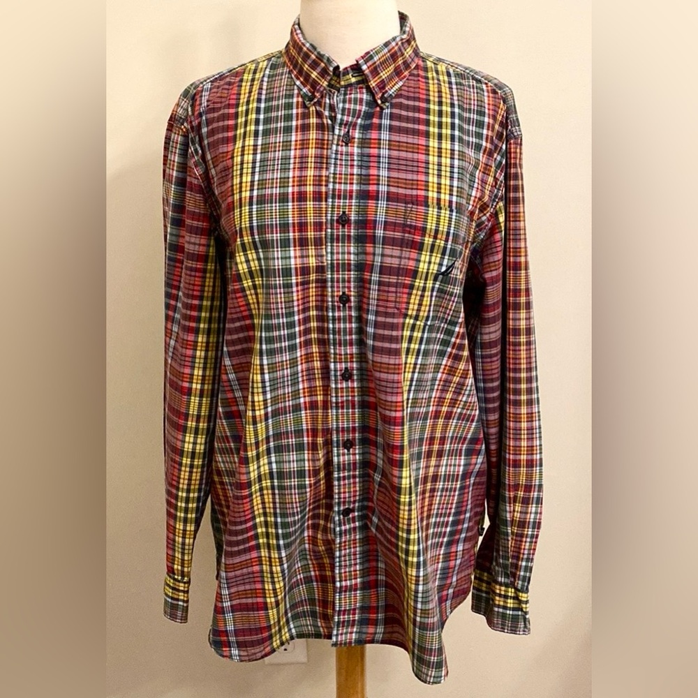 Nautica Men's Red Green Plaid SZ XL Yacht Rock Academic Coastal Nautical Shirt